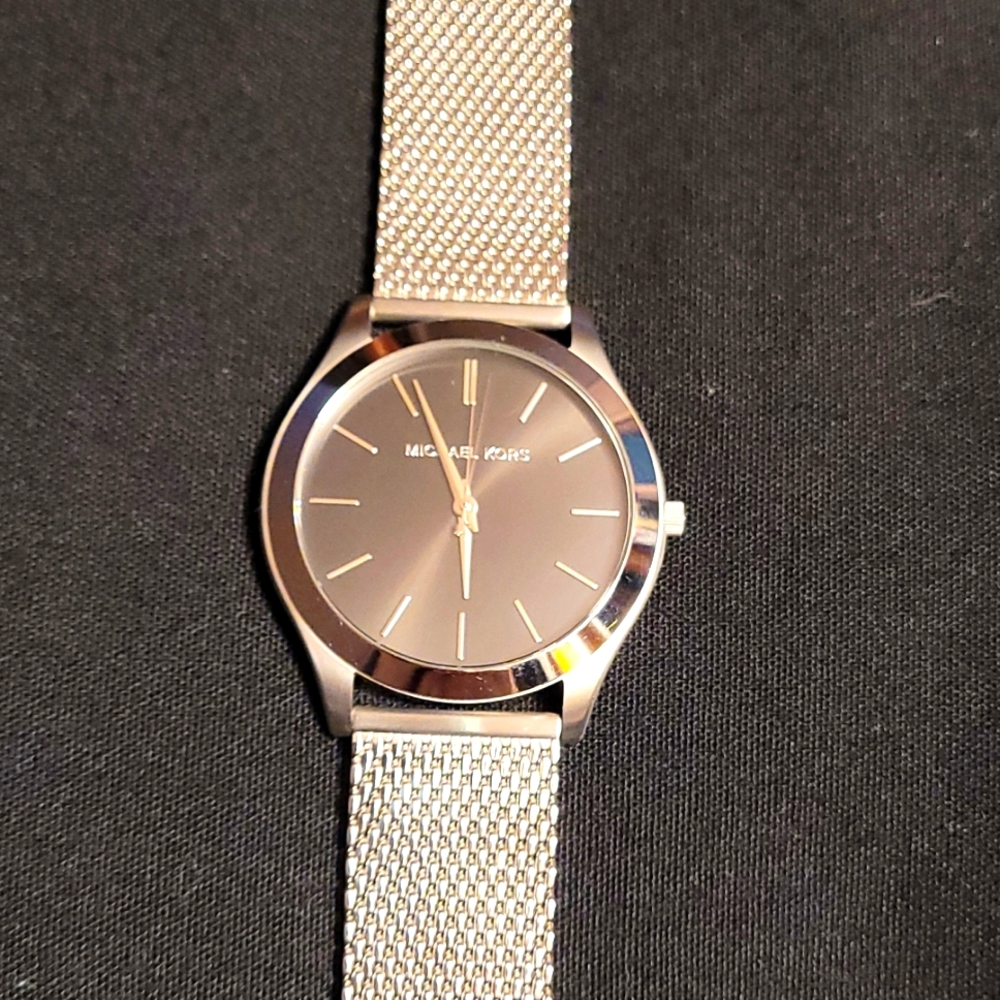 Michael Kors Slim Runway Black Silver Mesh Mens Watch MK8606 Unisex